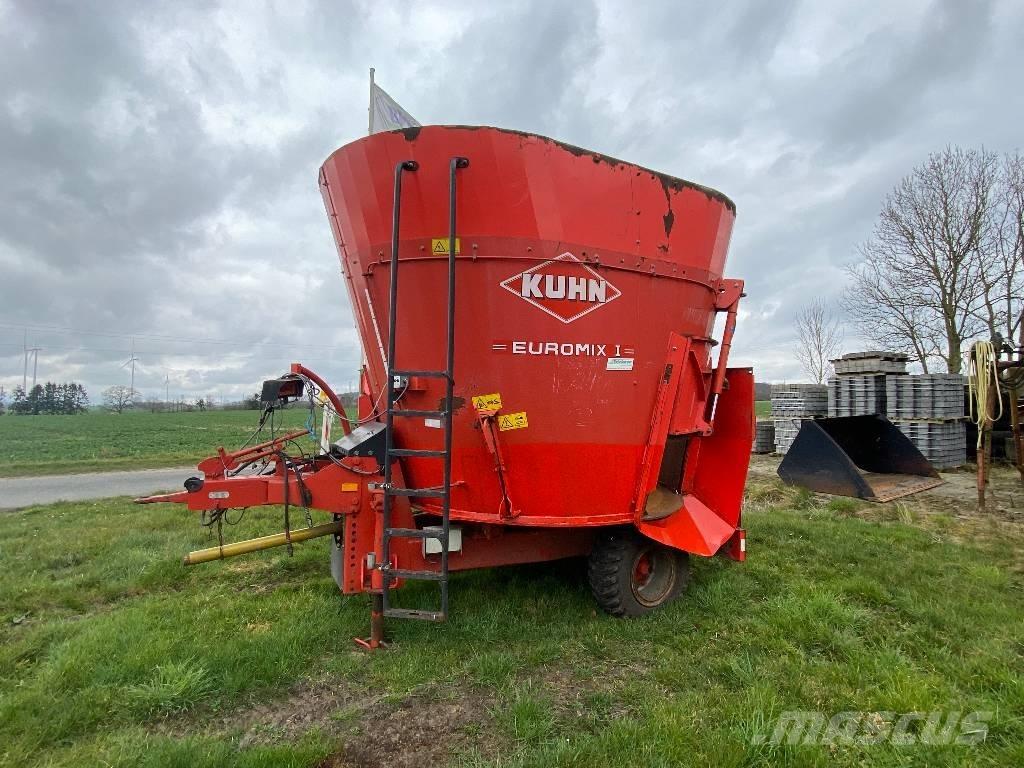 Kuhn EuroMix Mixer feeders