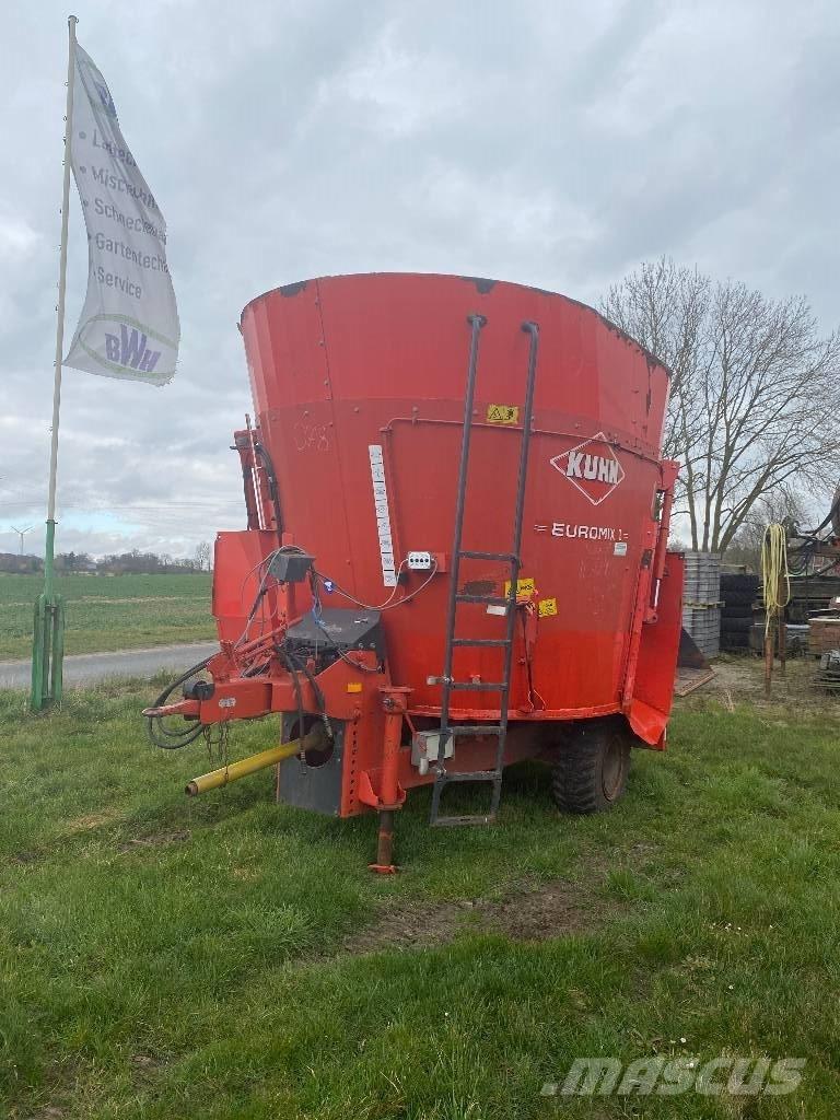 Kuhn EuroMix Mixer feeders