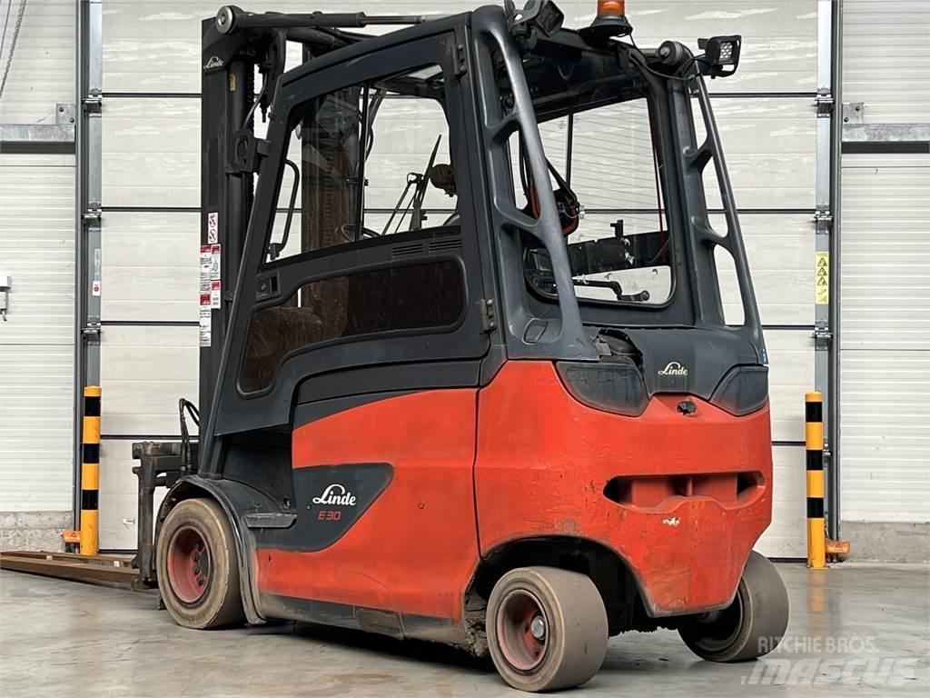 Linde E30/600HL Electric Forklifts