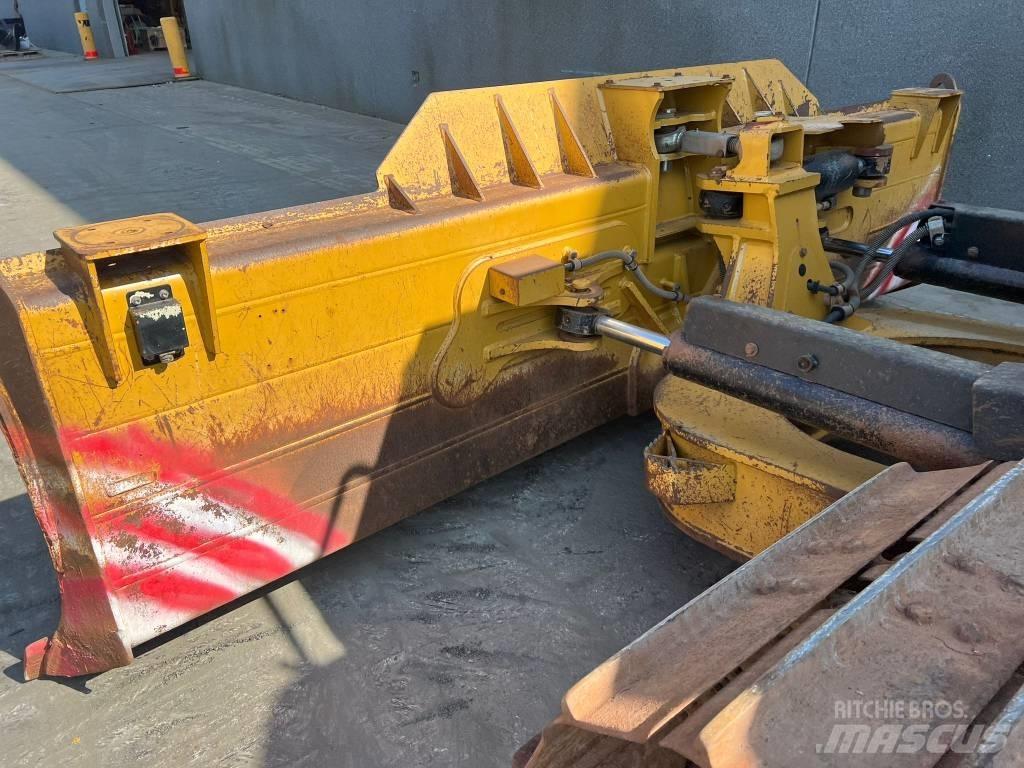 CAT D 6 N LGP Crawler dozers