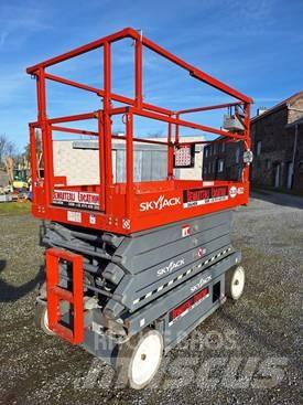 SkyJack SJ III 4632 Scissor Lifts