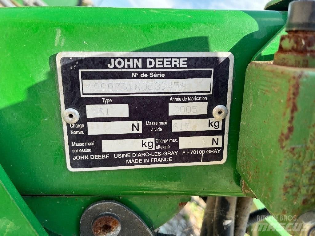 John Deere 731 Front Loaders