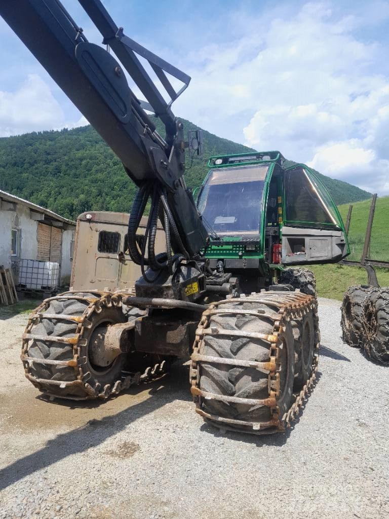 John Deere 1270 D Harvesters