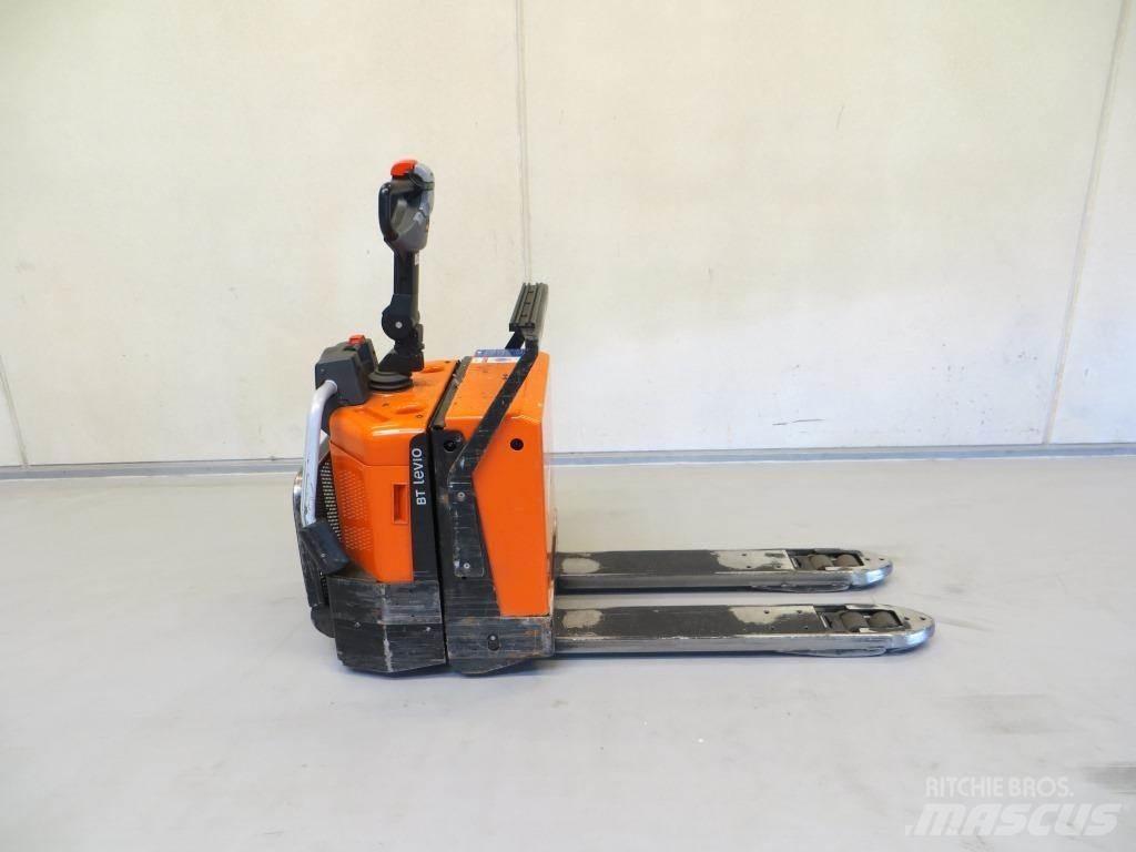 BT LPE200/8 Low lifter with platform