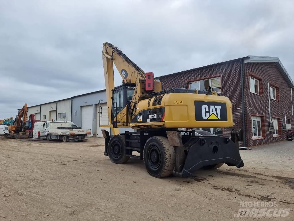 CAT M 325 D L MH Waste / Industry Handlers