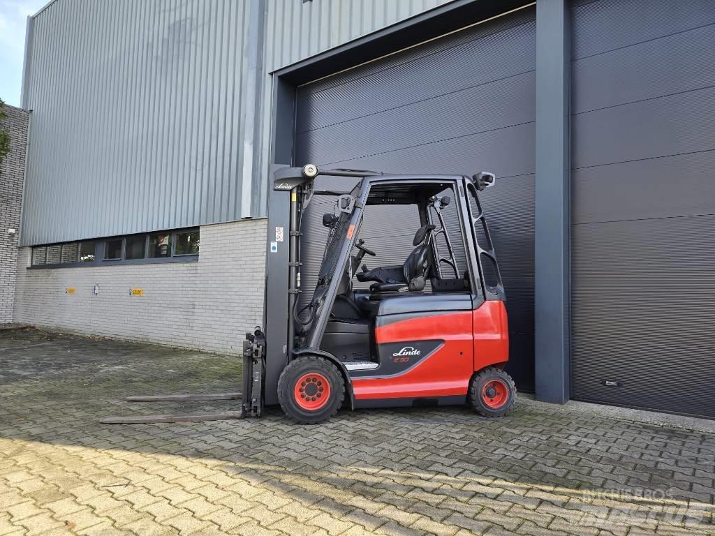 Linde E30 H-01/600 Electric Forklifts