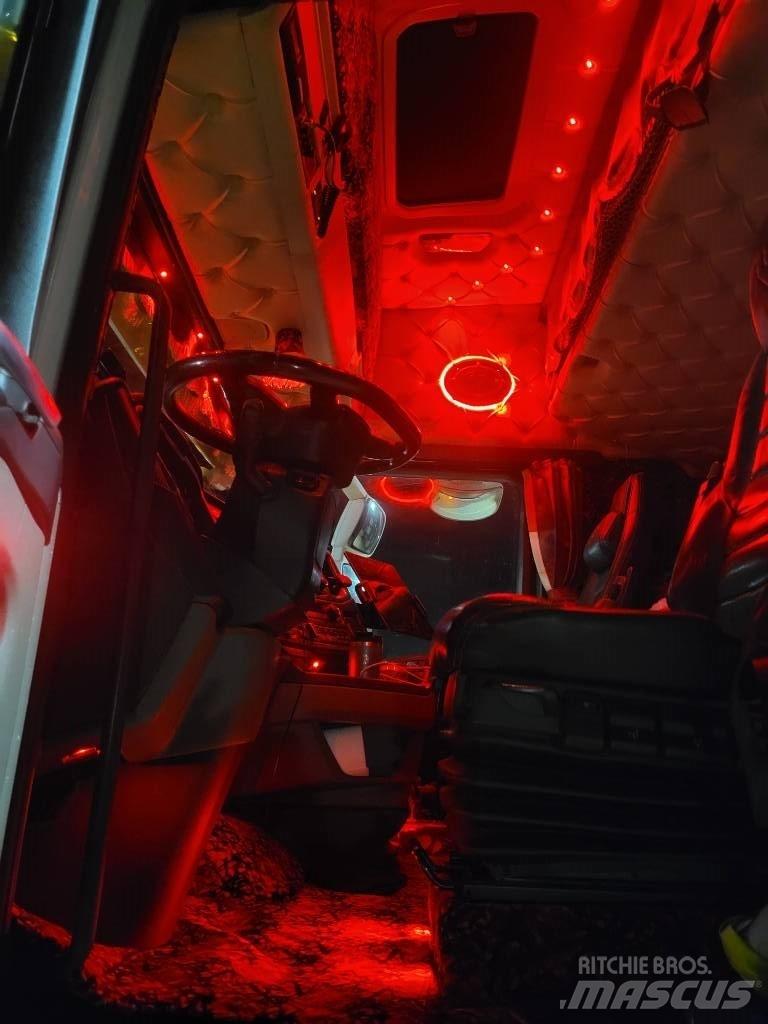 Scania S 650 Conventional Trucks / Tractor Trucks