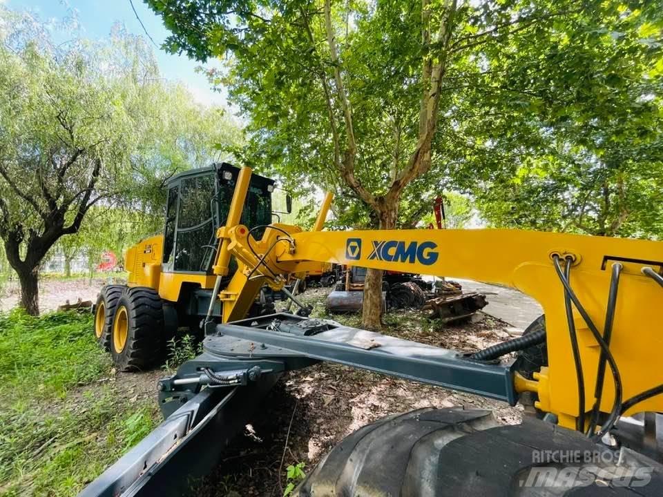 XCMG GR1803 Motor Graders
