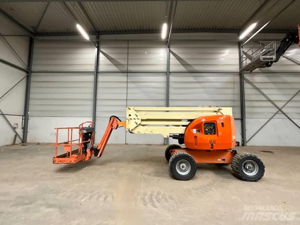 JLG 450 AJ Articulated boom lifts