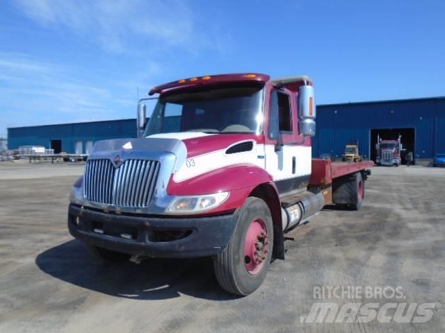 International 4300 Tow Trucks / Wreckers
