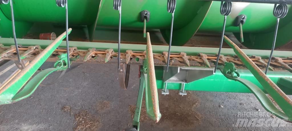 John Deere 625 R Harvester Headers