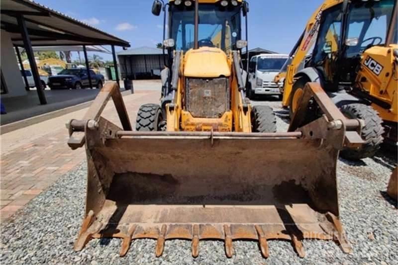 JCB 3CX 4X4 TLB Backhoe Loaders