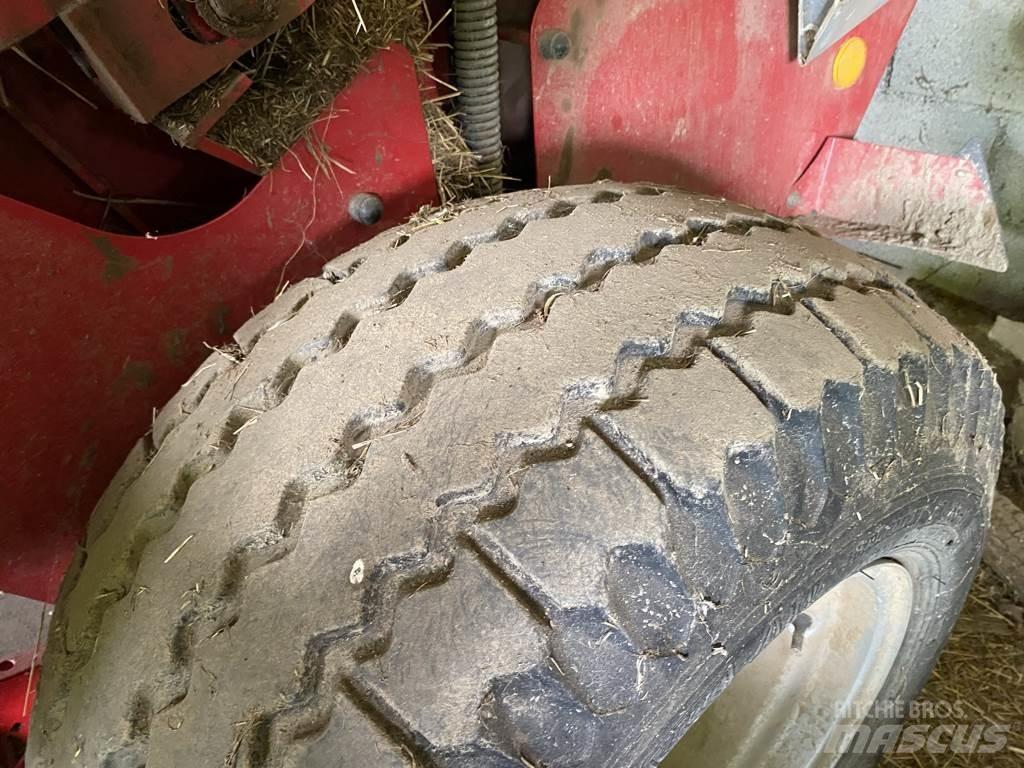 Welger RP 245 Round Balers