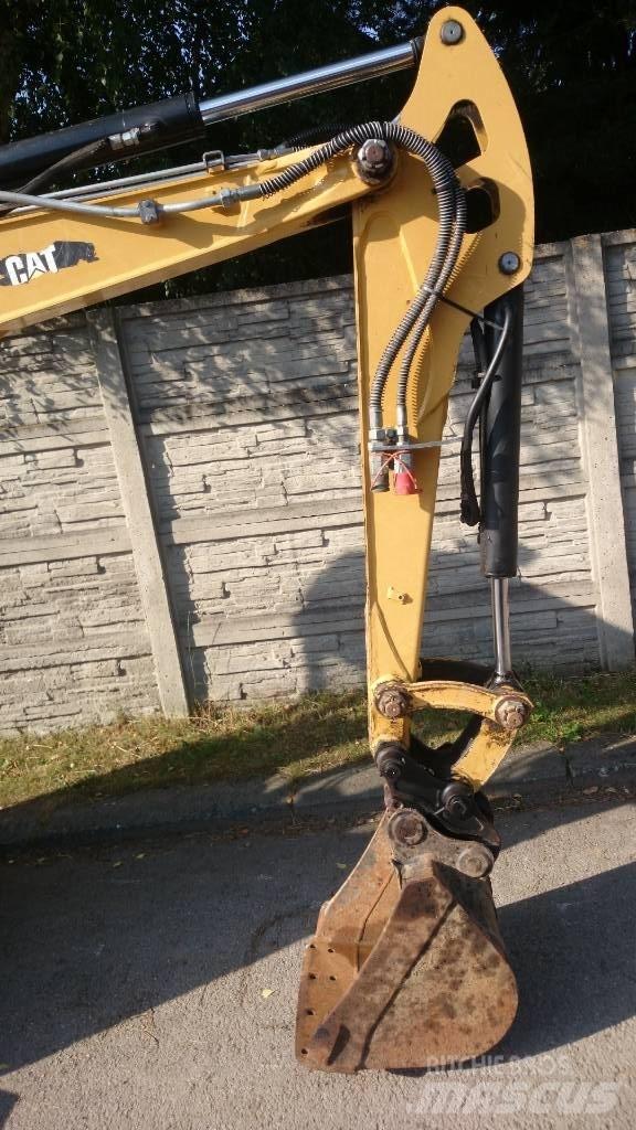 CAT 302.7 D Mini excavators  7t - 12t