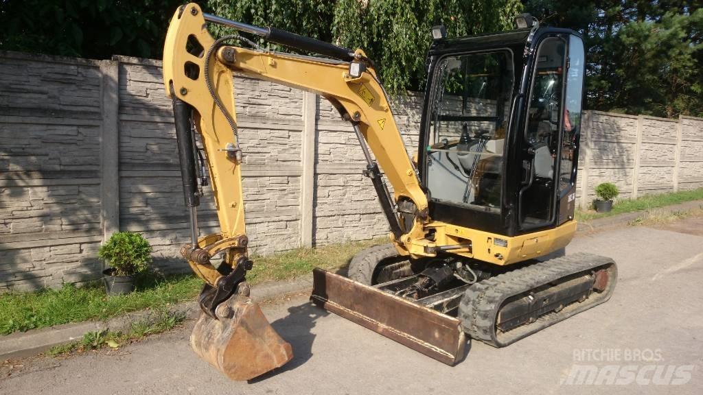 CAT 302.7 D Mini excavators  7t - 12t
