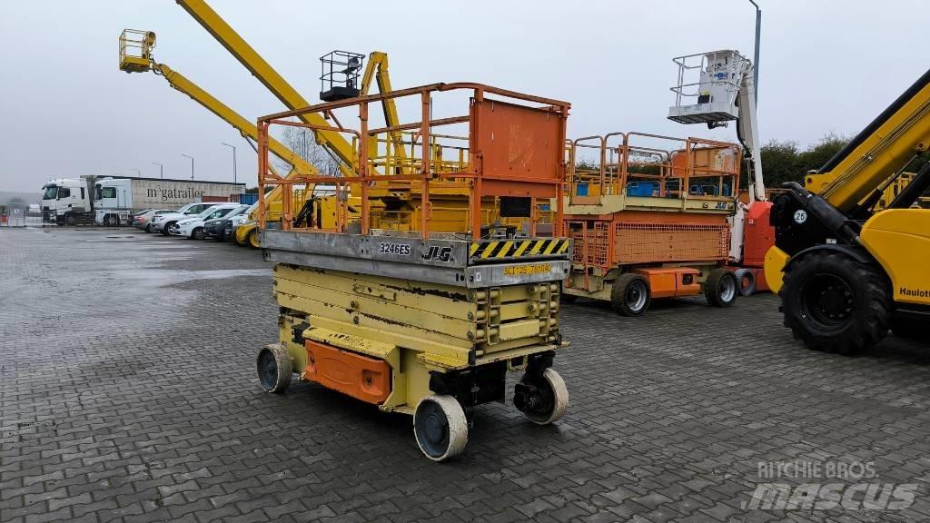 JLG 3246 ES Scissor Lifts