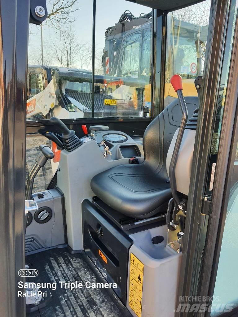 Bobcat E 17 Mini Excavators <7t (Mini Diggers)