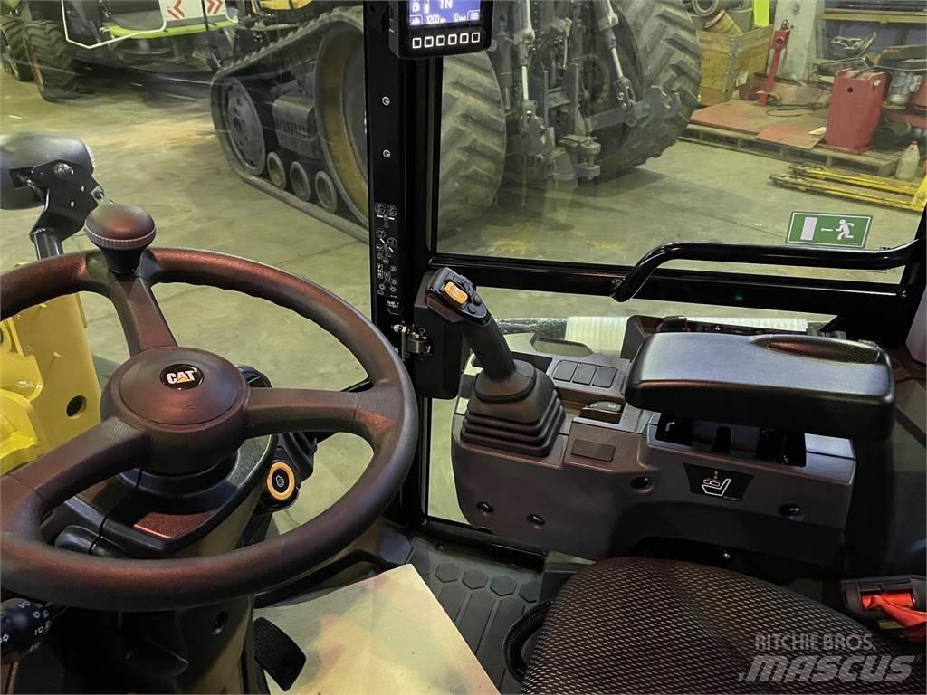 CAT 906 Wheel Loaders