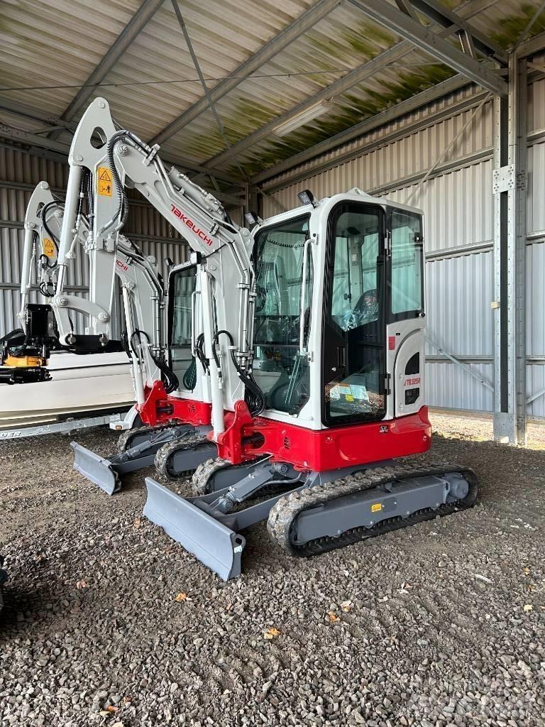 Takeuchi TB325 Mini Excavators <7t (Mini Diggers)