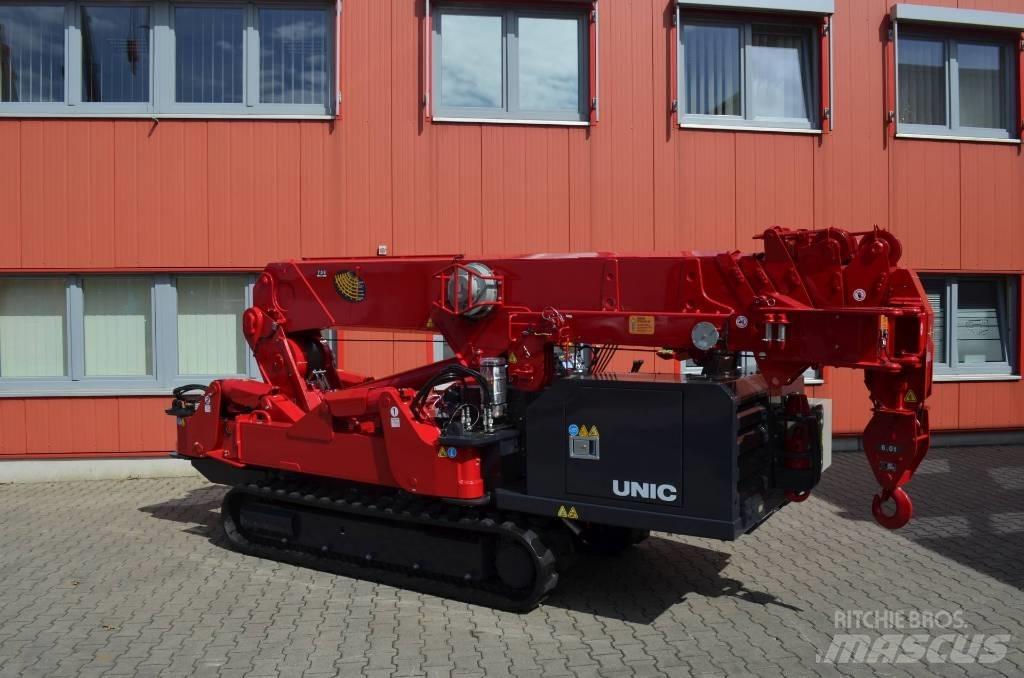 Unic URW-806 Crawler Cranes