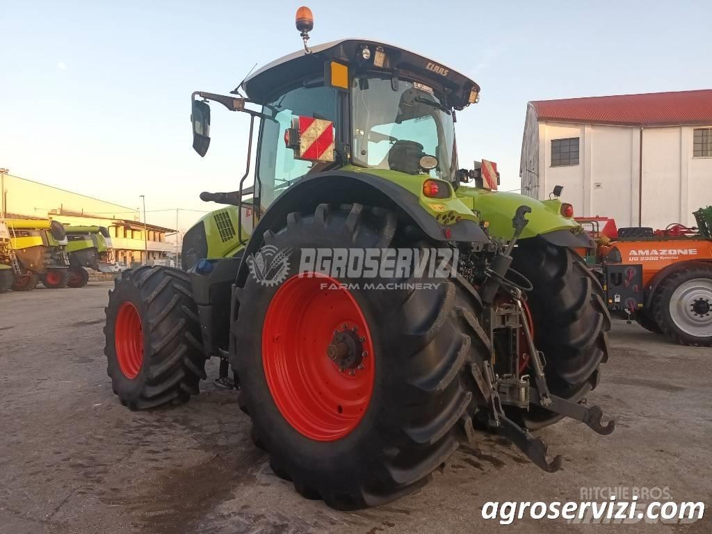 CLAAS Axion 830 Tractors
