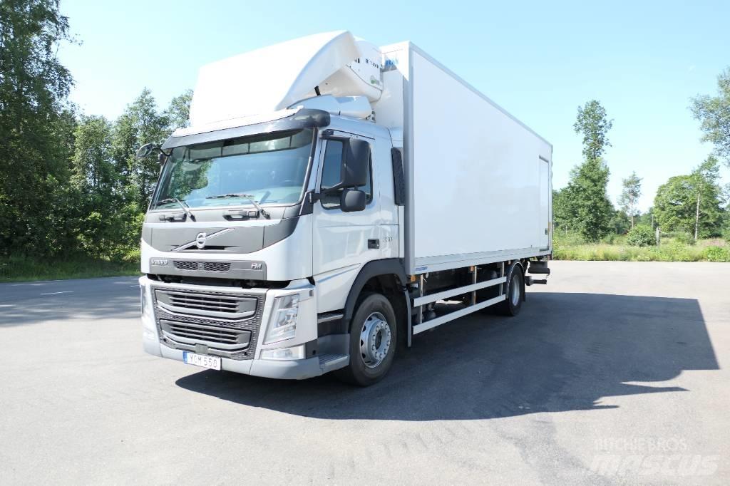 Volvo FM 330 4x2 Reefer Trucks