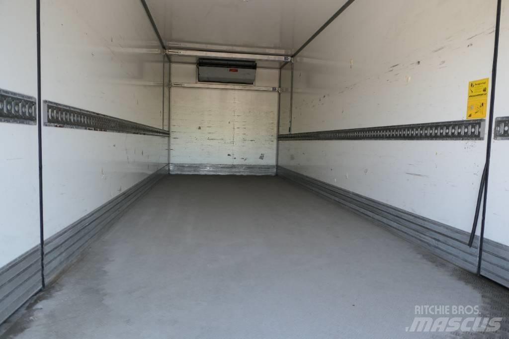 Volvo FM 330 4x2 Reefer Trucks