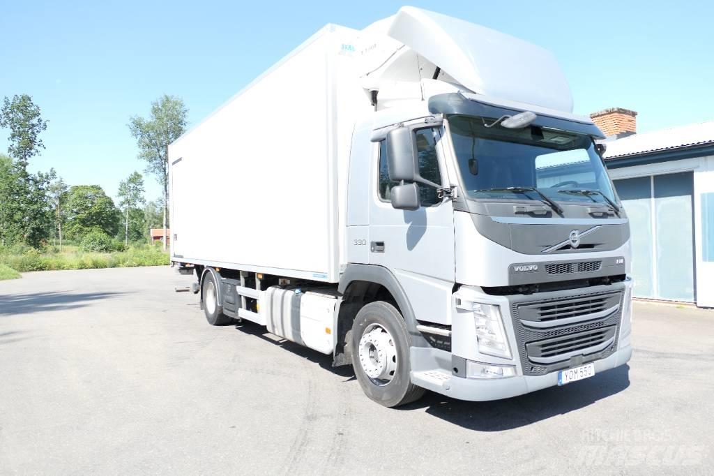 Volvo FM 330 4x2 Reefer Trucks