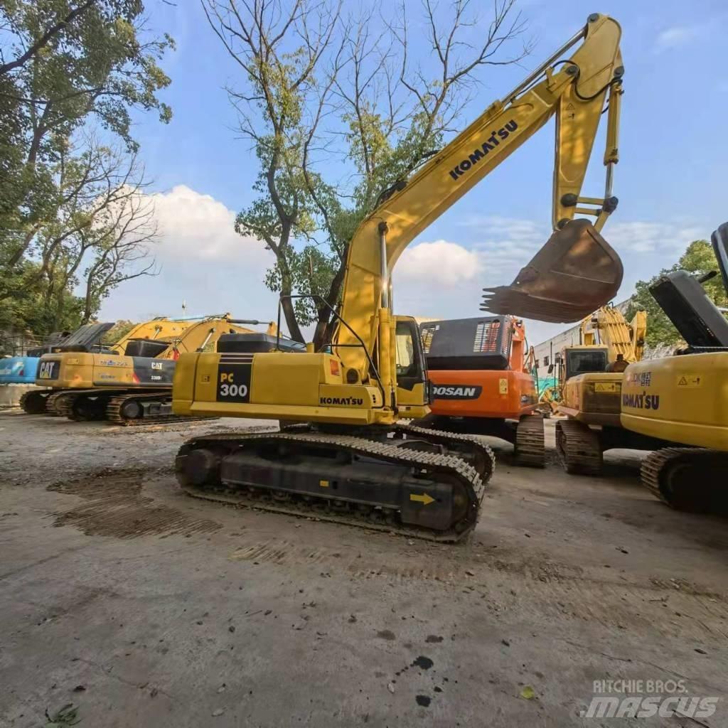 Komatsu PC 300 Crawler Excavators