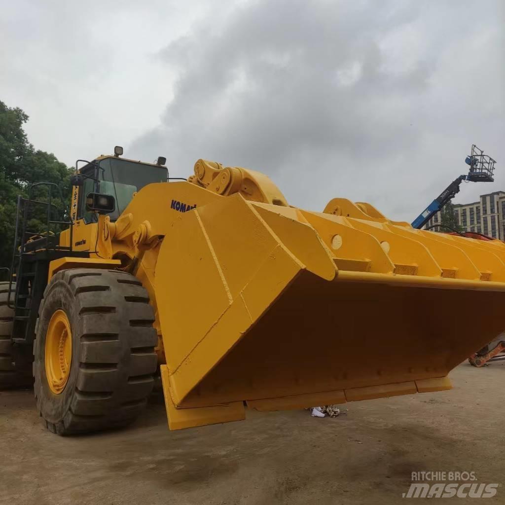 Komatsu WA 600-3 Wheel Loaders