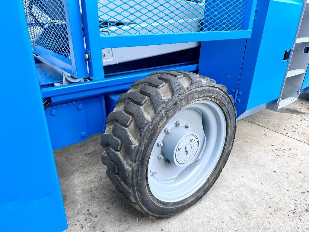 Genie GS 5390 RT Scissor Lifts