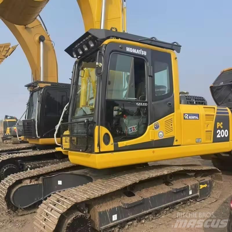 Komatsu PC 200 Crawler Excavators
