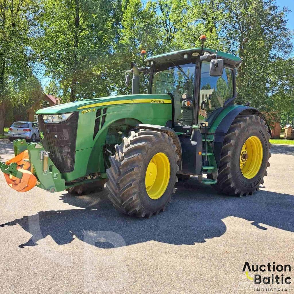 John Deere 8370 R Tractors