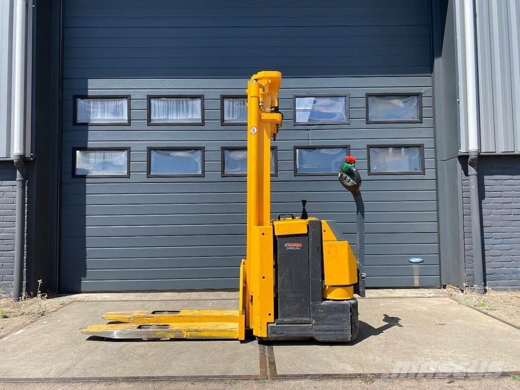 Jungheinrich EJC16 Pedestrian stacker