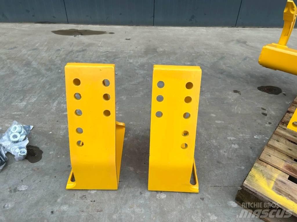 Komatsu D38 Rippers