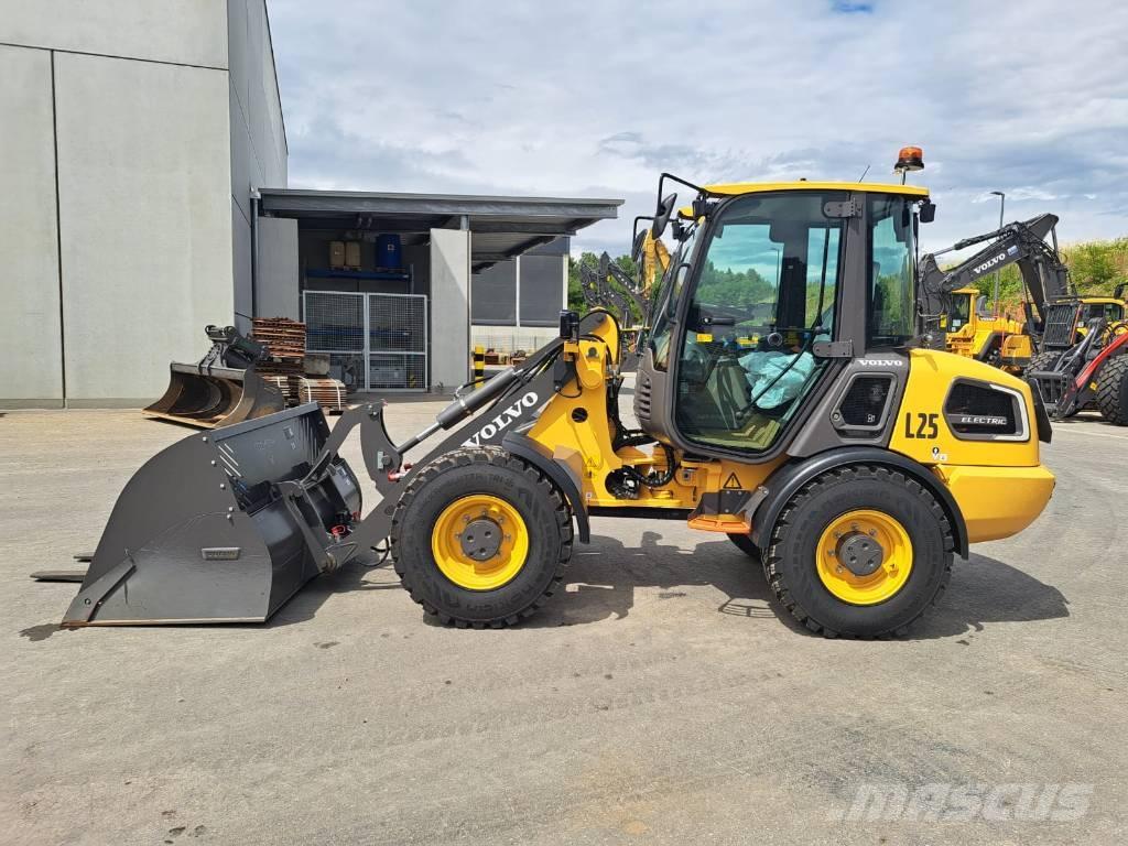 Volvo JL25H Skid Steer Loaders