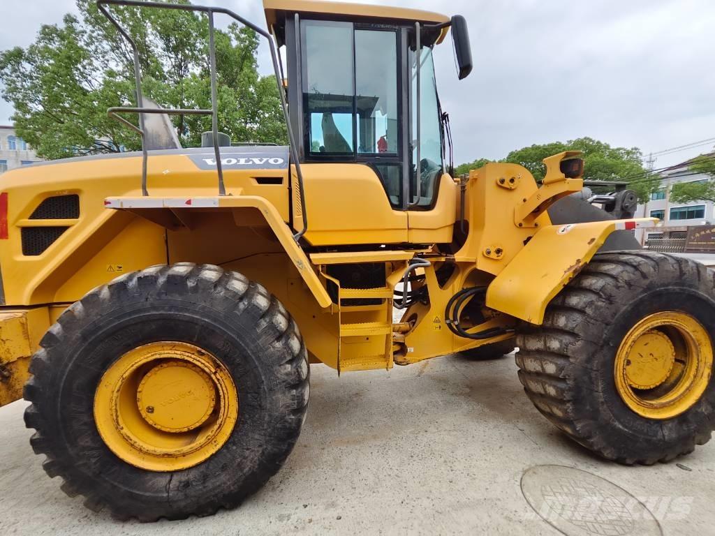 Volvo L 105 Wheel Loaders