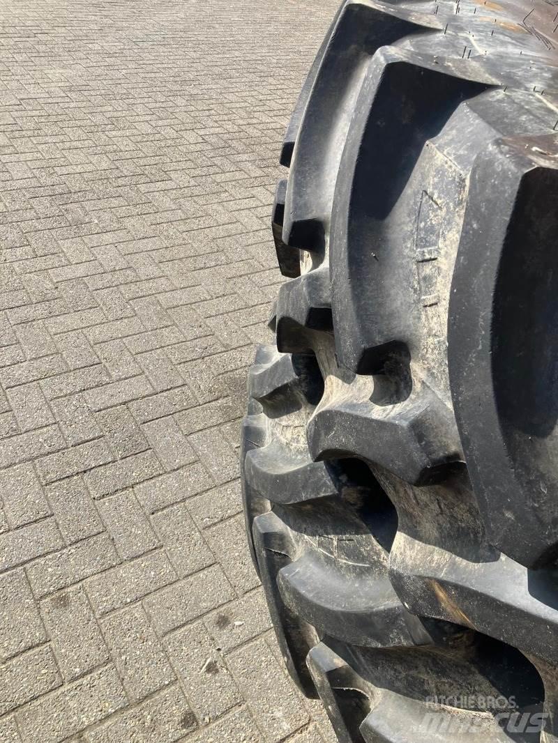 Petlas 520/85R42 Farm Equipment - Others