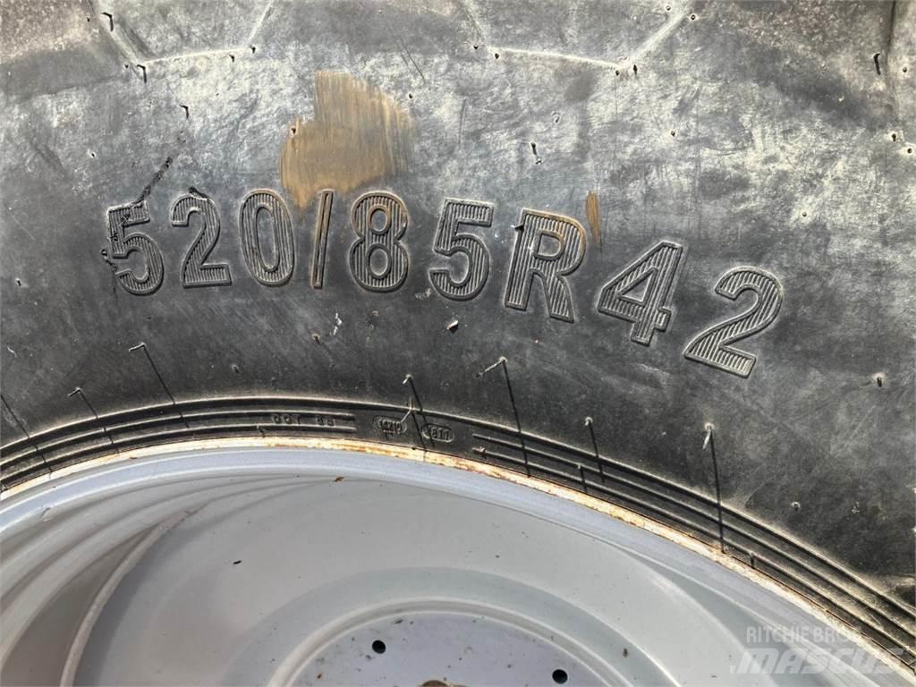Petlas 520/85R42 Farm Equipment - Others