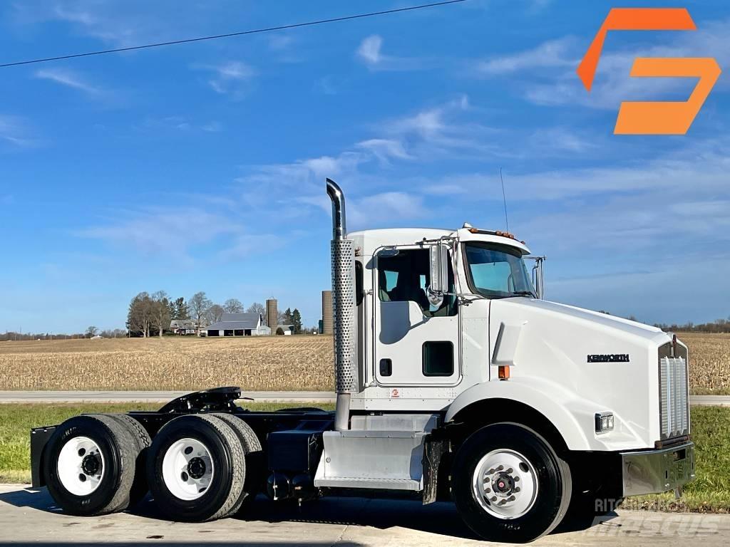 Kenworth T 800 Conventional Trucks / Tractor Trucks