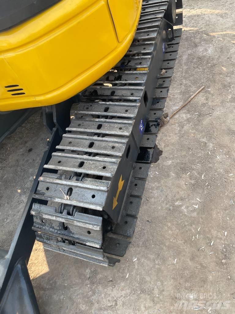 Komatsu PC 35 Mini Excavators <7t (Mini Diggers)