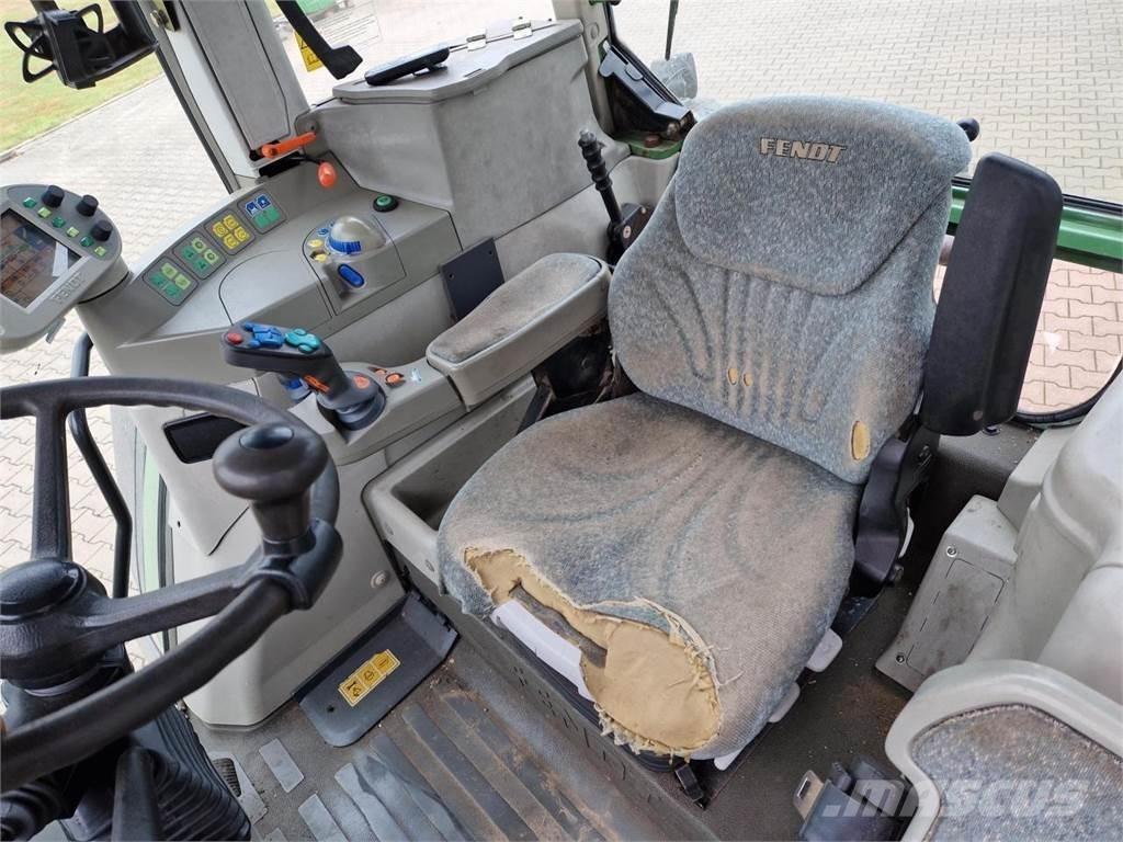 Fendt 714 Vario Tractors