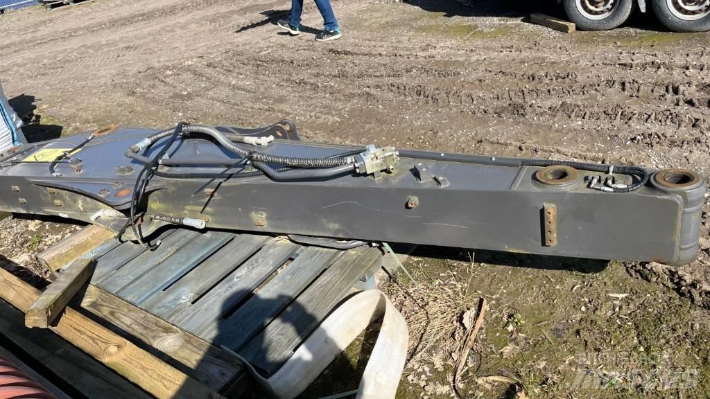Volvo EC140 Booms and dippers