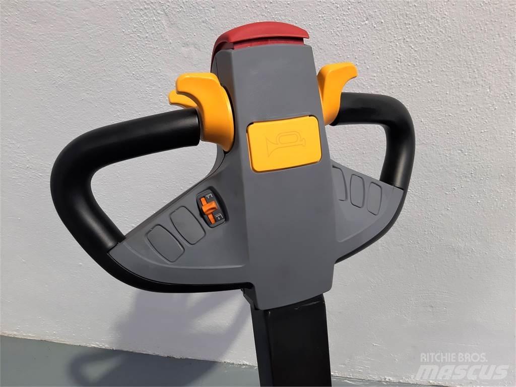  ES16 16WA 3F500 Pedestrian stacker