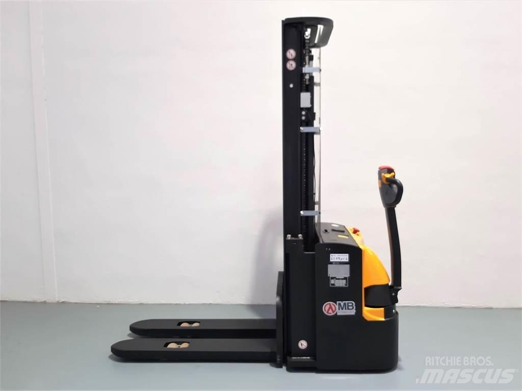  ES16 16WA 3F500 Pedestrian stacker