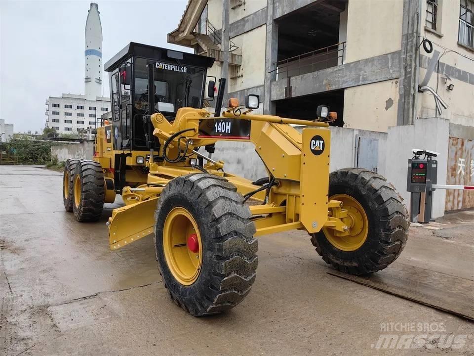CAT 140H Motor Graders