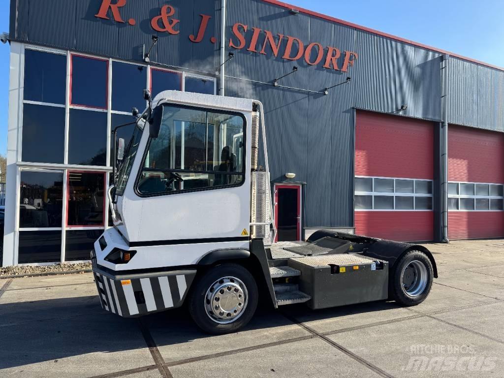 Terberg YT222 Shunt Trucks