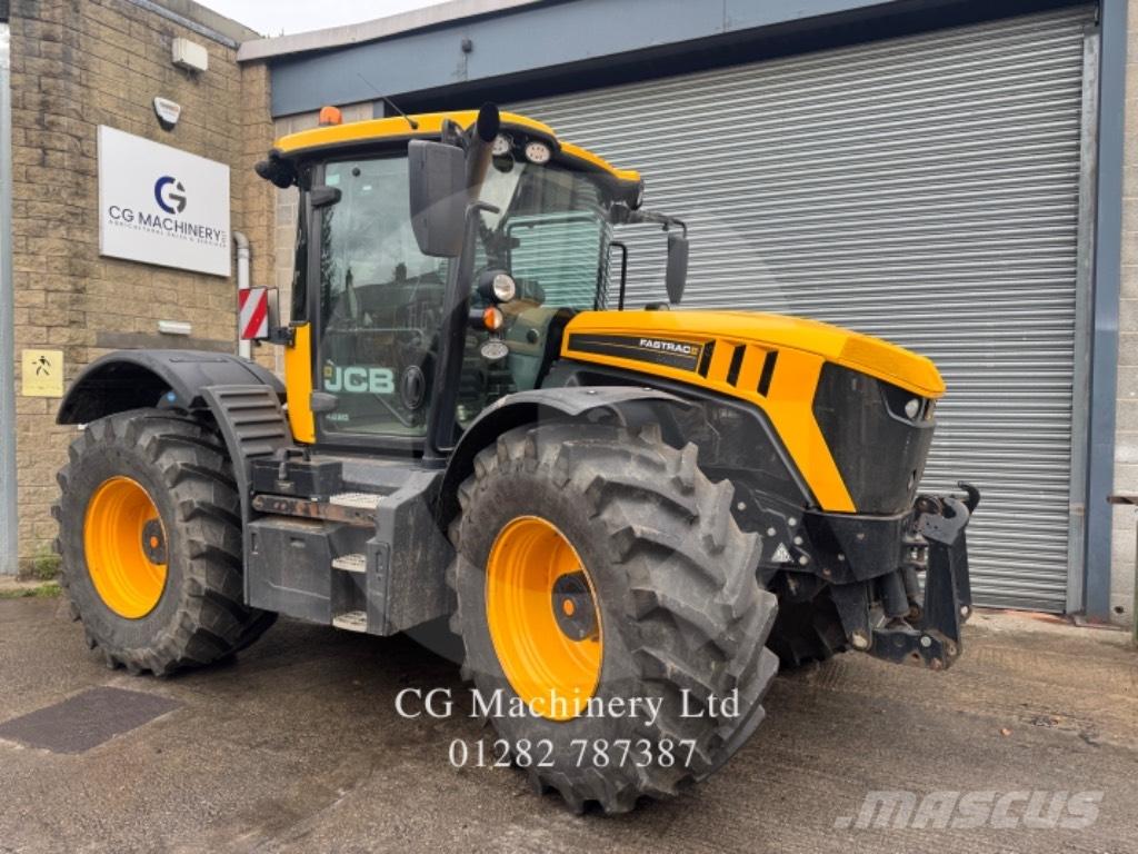 JCB Fastrac 4220 Tractors