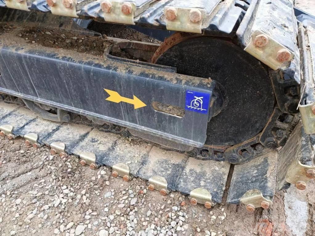Komatsu PC 70-8 Crawler Excavators
