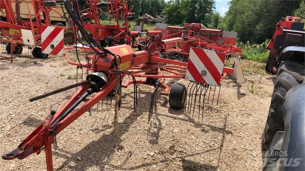 Kuhn GA 6002 Swathers \ Windrowers